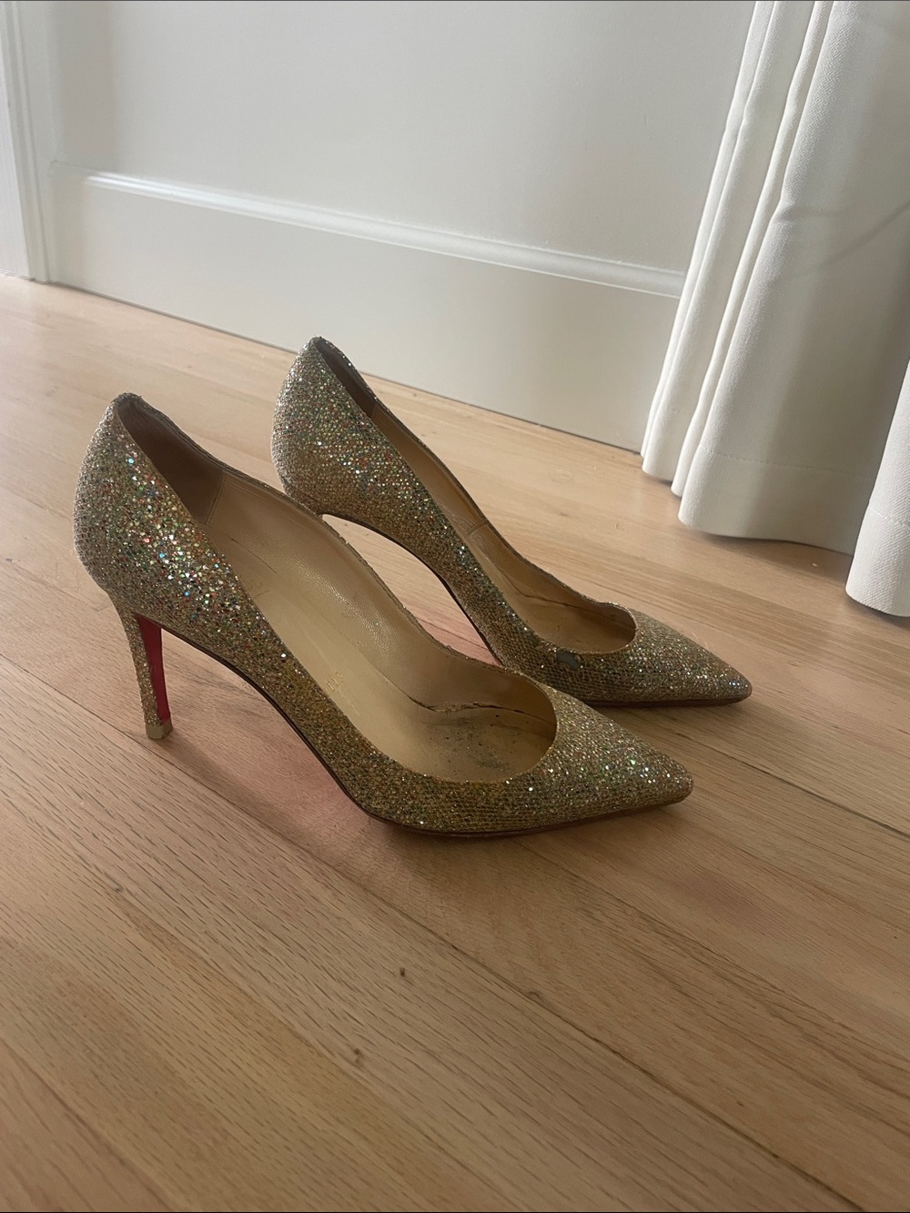 Authentic Christian Louboutin Gold Glitter Pointed-Toe Pumps with Red Soles